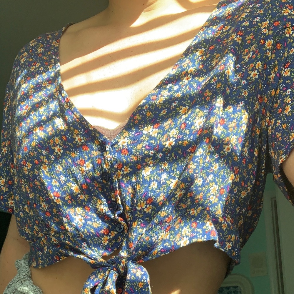 floral american eagle tie shirt